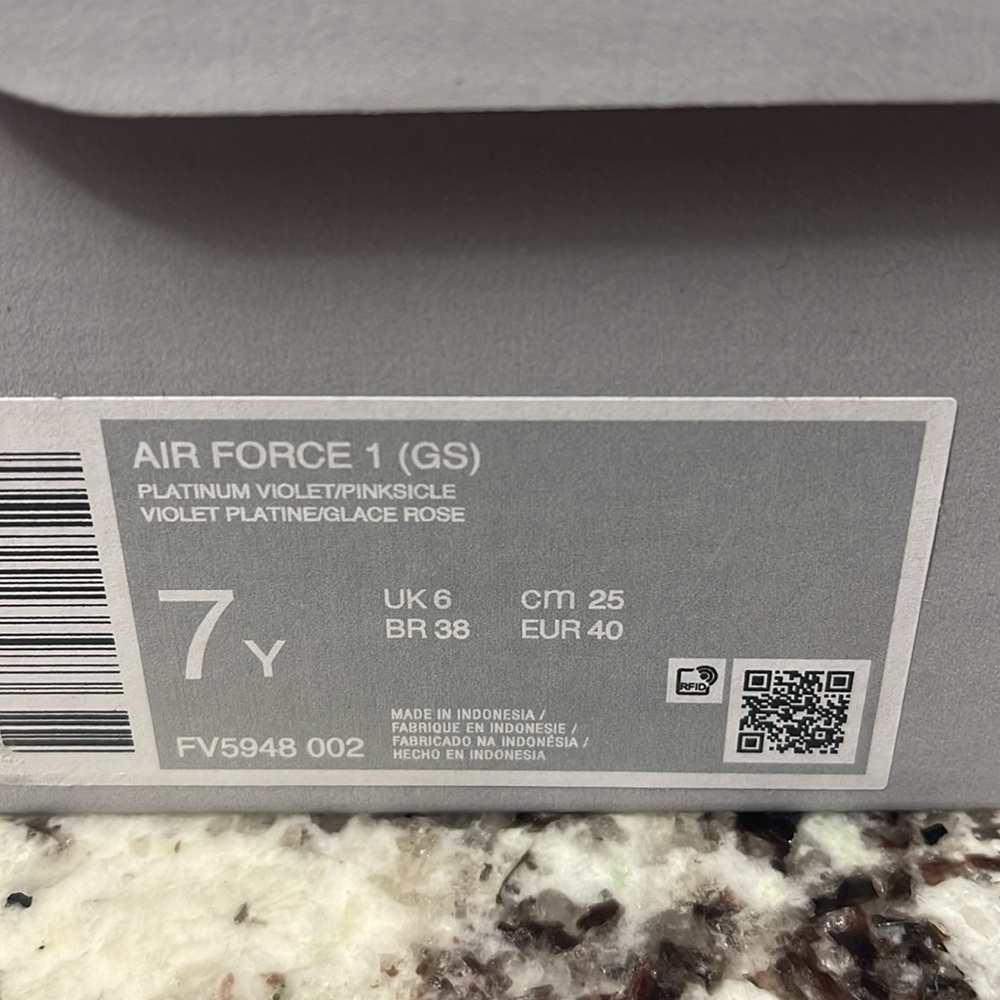 AIR FORCE 1 - Picture 9 of 11
